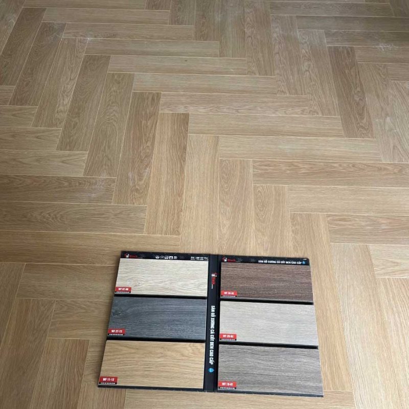 sàn gỗ xương cá cốt đen 12mm