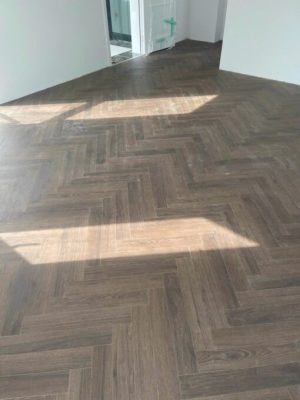 Sàn gỗ xương cá Mido Wood M88